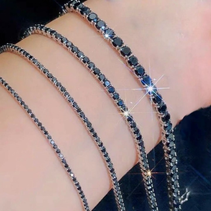 Bracciale Tennis in Argento con Pietre Nere