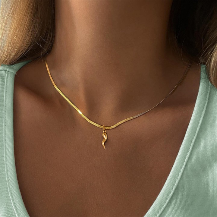 Ciondolo cornetto classico in oro 18kt | RomanoGioielli